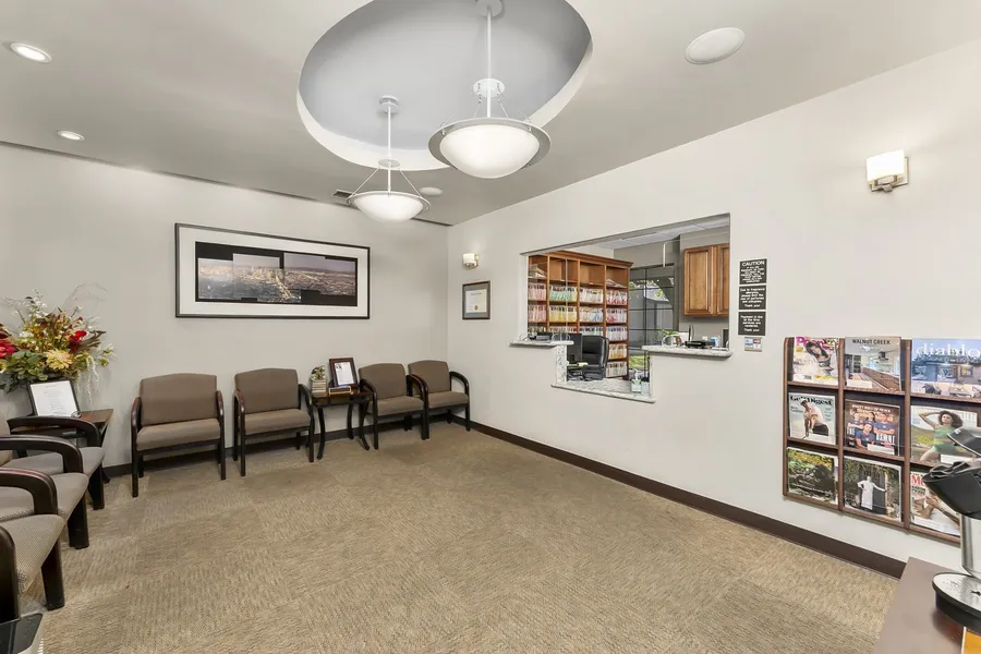 The welcoming waiting area at Ray Nunnery, DDS in Walnut Creek